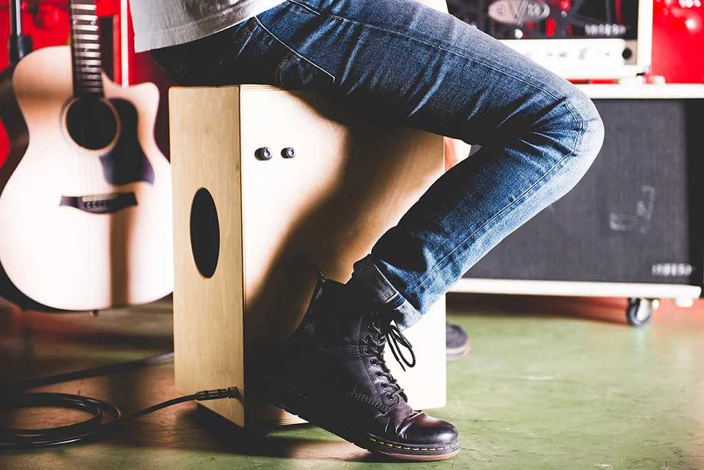 SCJ-2-EQ Birch Electronic Cajon (Built-in EQ)